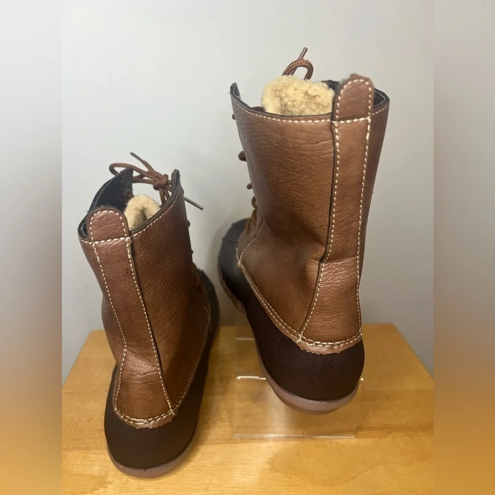 WEAR EVER New Women’s duck boots, Size 9, Color Brown All weather proof